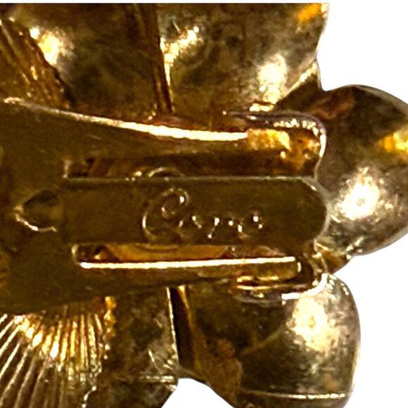 Vintage Coro Earrings Womens Gold Tone Flowers and Leaves Clip On READ - Picture 4 of 5